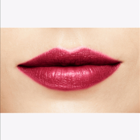 Mary Kay Scarlet Red Gel Semi-Shine Lipstick - Picture 3 of 11